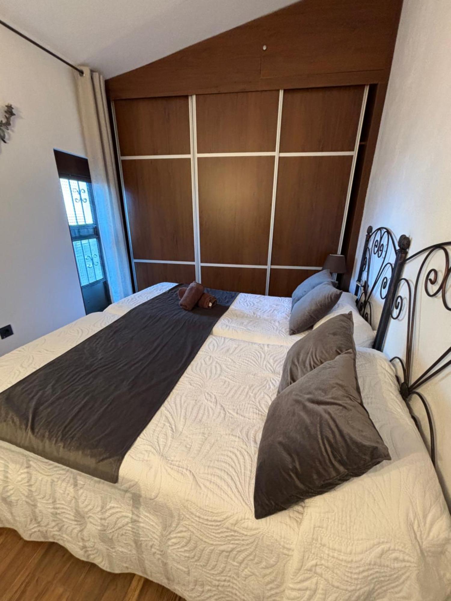 Villa Casa Pozo De La Nieve Iznatoraf Esterno foto
